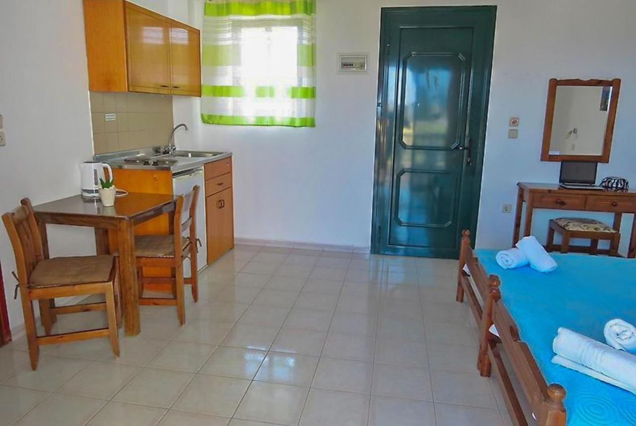 Debbi Appartments And Hotel Ialysos  Esterno foto
