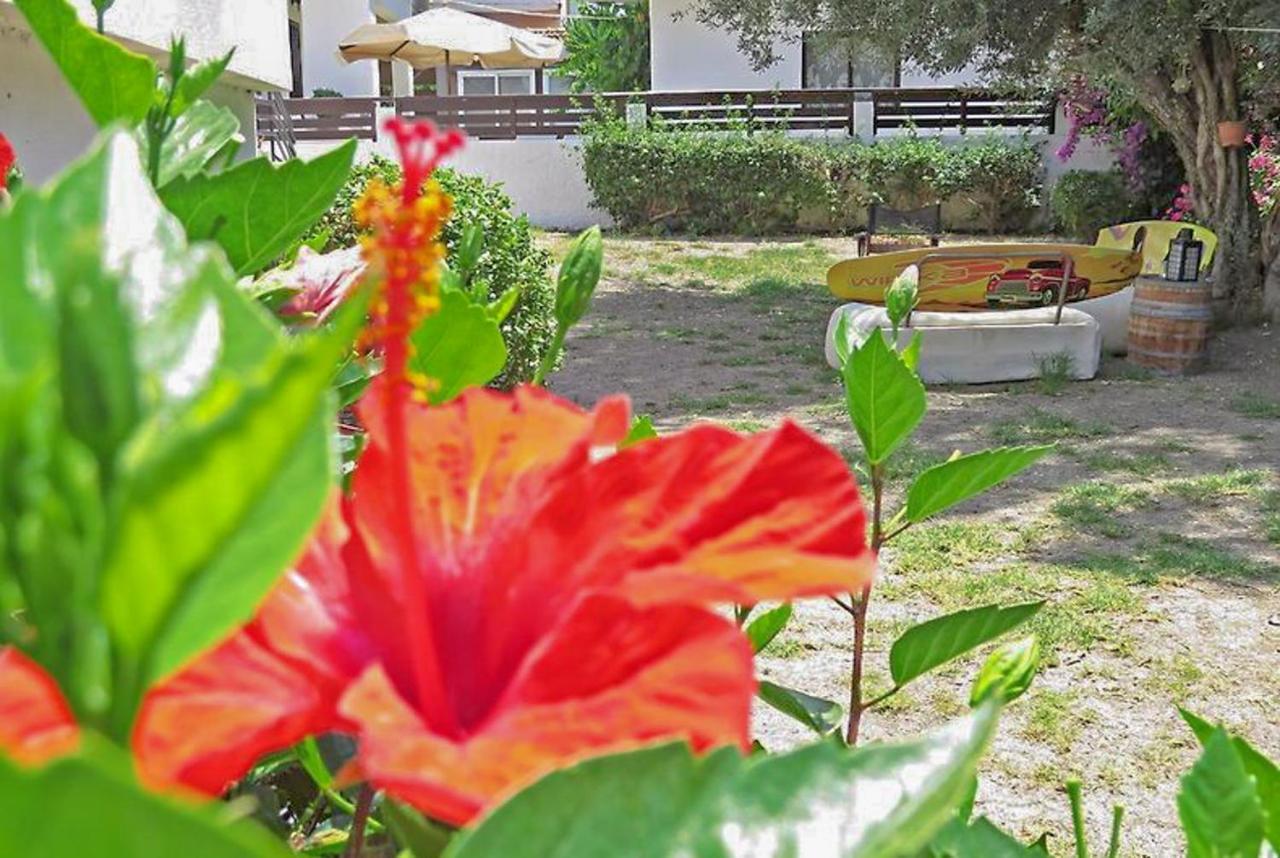 Debbi Appartments And Hotel Ialysos  Esterno foto