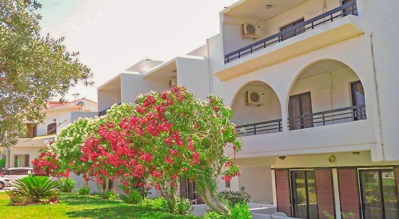 Debbi Appartments And Hotel Ialysos  Esterno foto